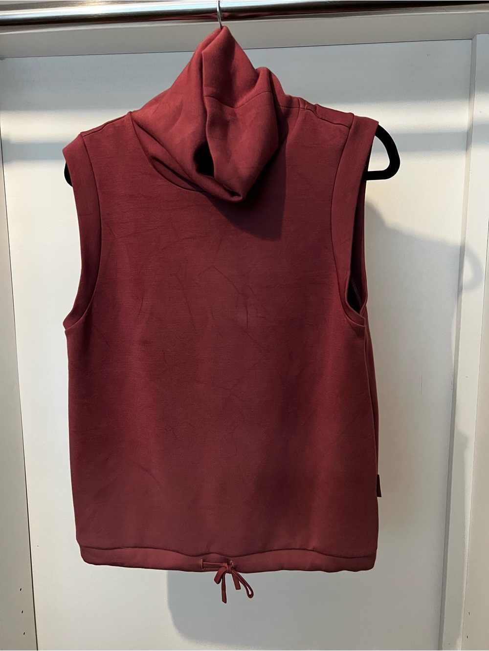 Varley Leigh Sleeveless Turtleneck Top Wild Rhubarb Small